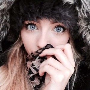 Meet your Posher, Amelie